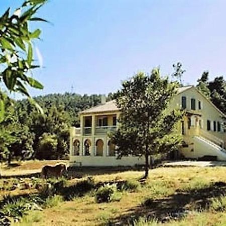 Gite Saint Clair - Escapade A Signes Exterior photo
